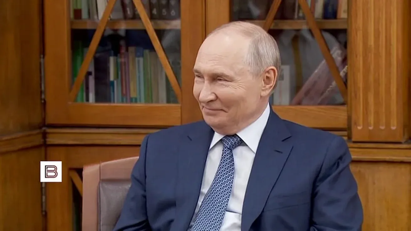 Скриншот з відео, де Путін пояснював війну РФ проти України тим, що «косатки їдять ведмедів»