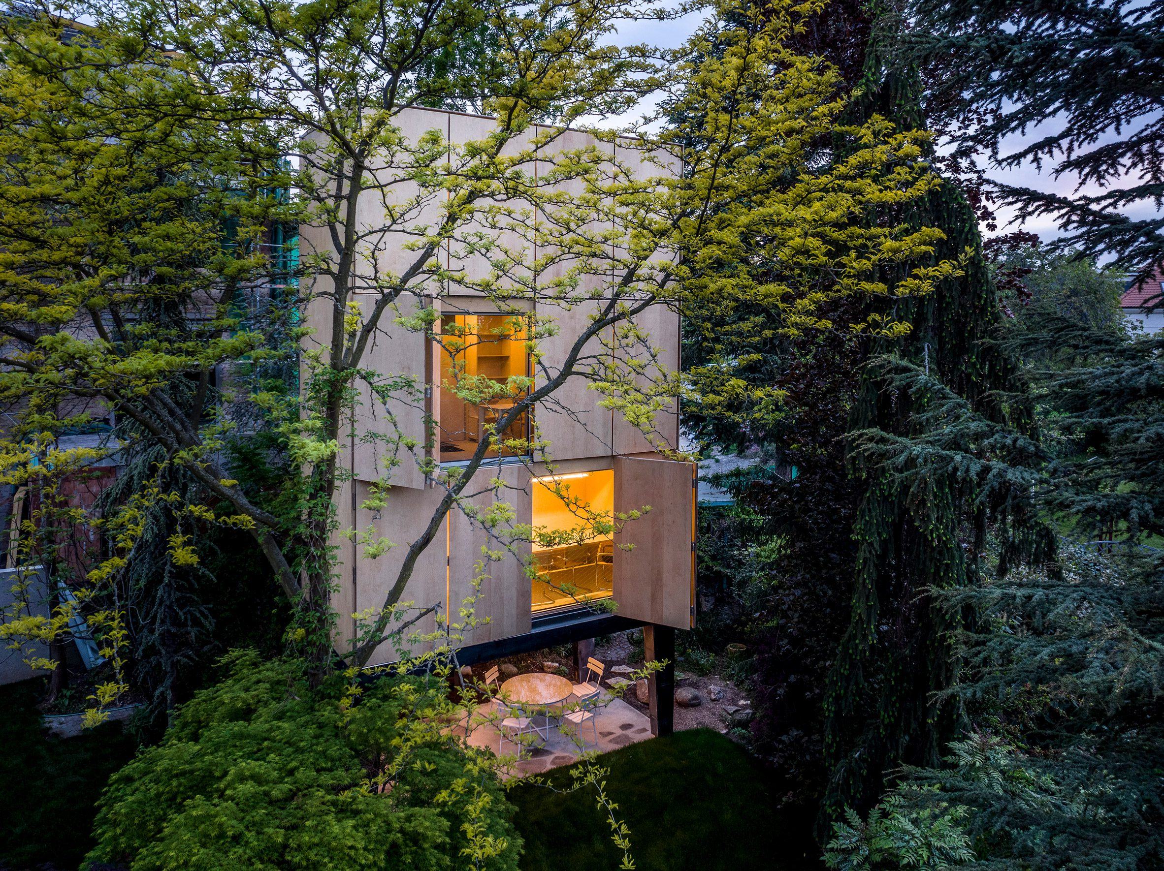 wardrobe-house-sepka-architekti